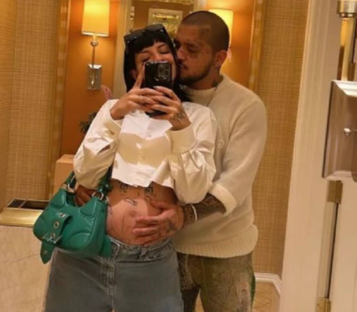 Luego de ocho meses de relación, Cazzu y Christian serán papás.