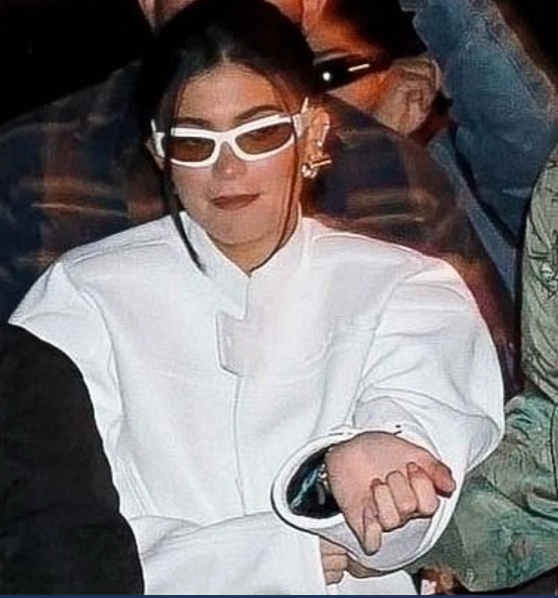 Kylie Jenner fue captada casi sin maquillaje en Coachella 2023. ¿Acaso ya no recurrirá al relleno de labios?