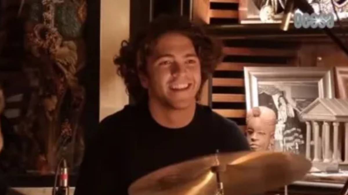 José Manuel heredó el talento de Lucero y Mijares y está enfocado en su carrera como músico.