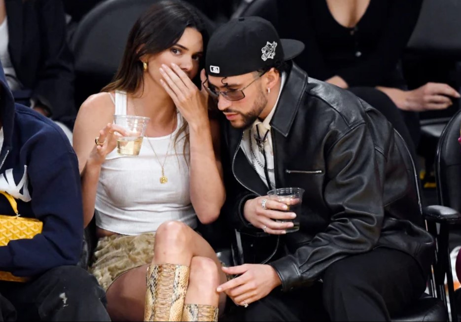 El rumor sobre la supuesta relación entre Kendall Jenner y Bad Bunny inició en febrero. Es la primera vez que la pareja 'no se esconde' en un evento público.