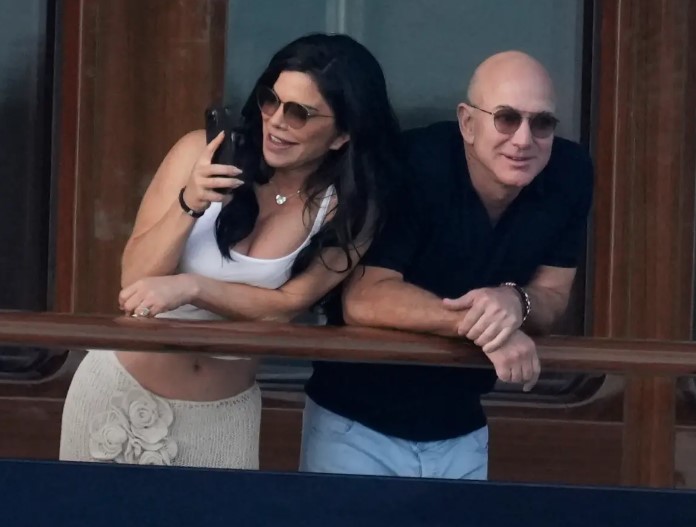 El anillo de Lauren tiene un valor aproximado de 3,5 millones de dólares. 