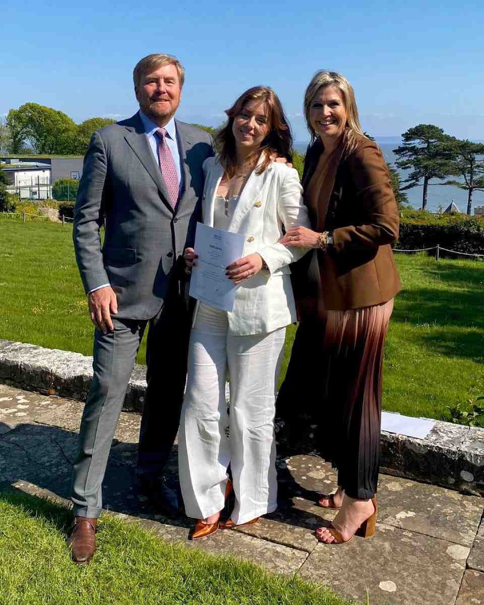 Guillermo y Máxima de Holanda en la graduación de Alexia del UWC College.