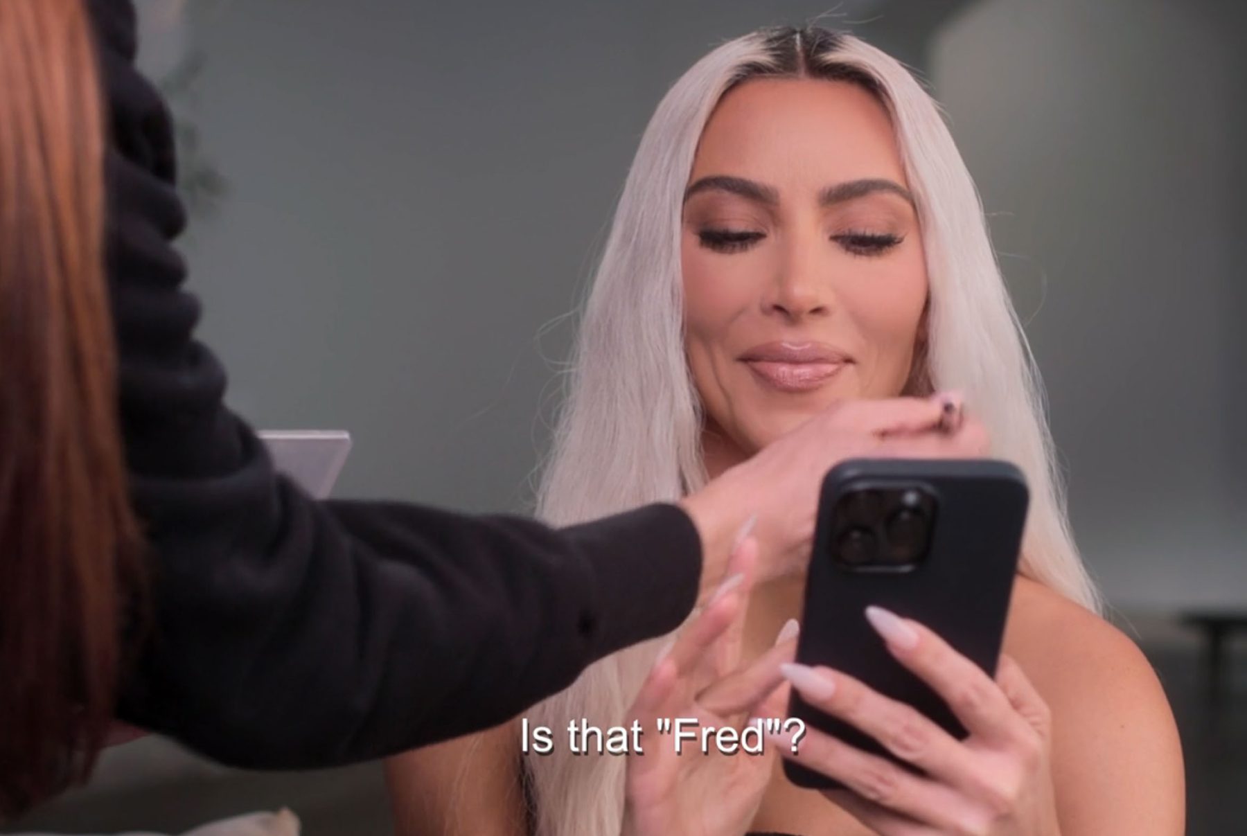 Kim Kardashian muestra mensajes con un hombre misterioso