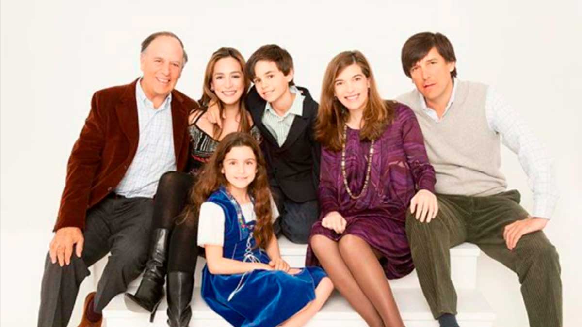 Carlos Falcó y sus cinco hijos