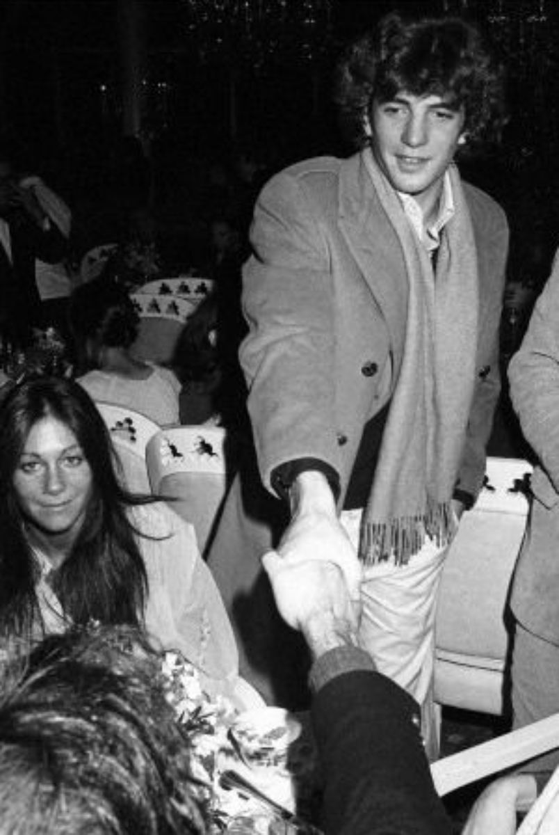JFK Jr. en el after party por el estreno de la película 'Saturday Night Fever' protagonizada por John Travolta en 1977.