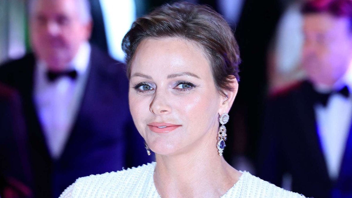 Sin redes sociales y en solitario, aseguran que la princesa Charlène así vive en Suiza