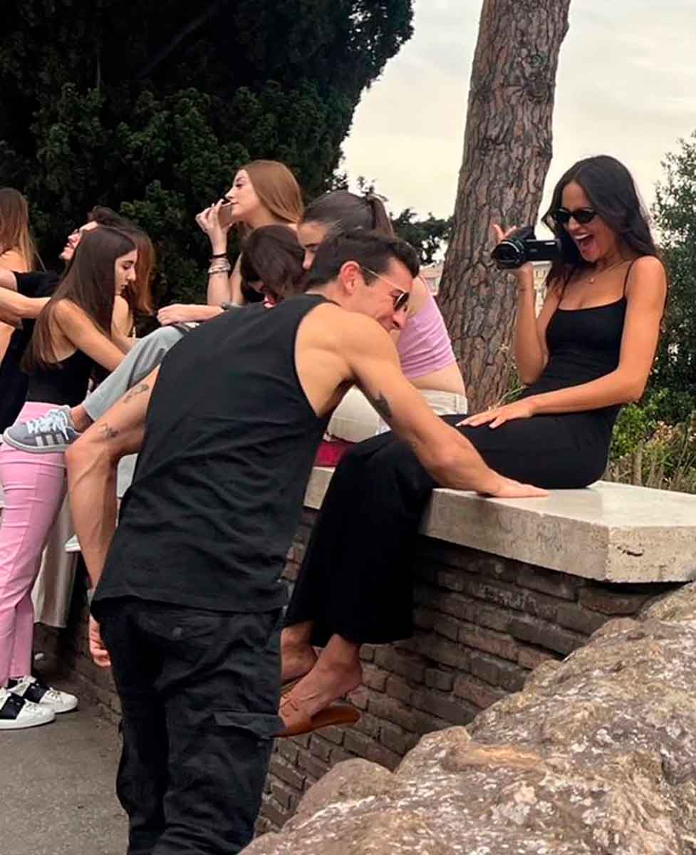 Eiza González y Mario Casas la pasaron muy bien durante su estancia en Roma.