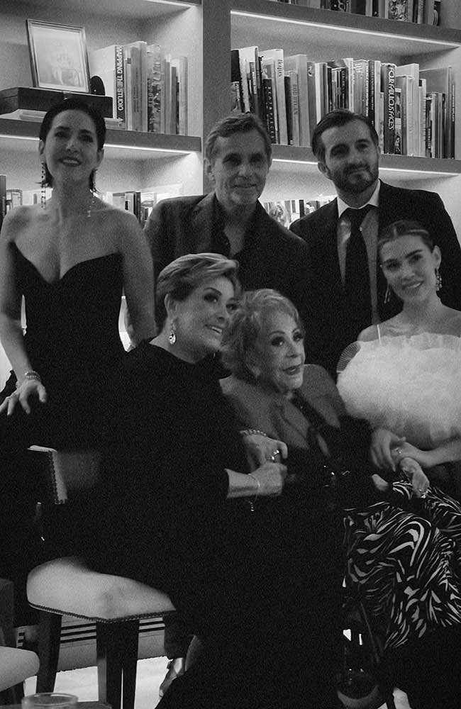 La familia Pinal unida en el día más importante de Michelle Salas.