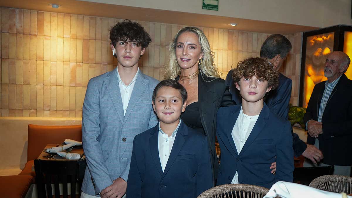 Mayela Rojo, Luciano, Mariano y Emiliano Cachoua.
