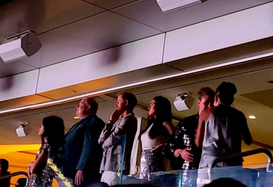 El príncipe Harry y Meghan Markle bailaron al ritmo de Beyoncé sin importar ser captados por los asistentes. 