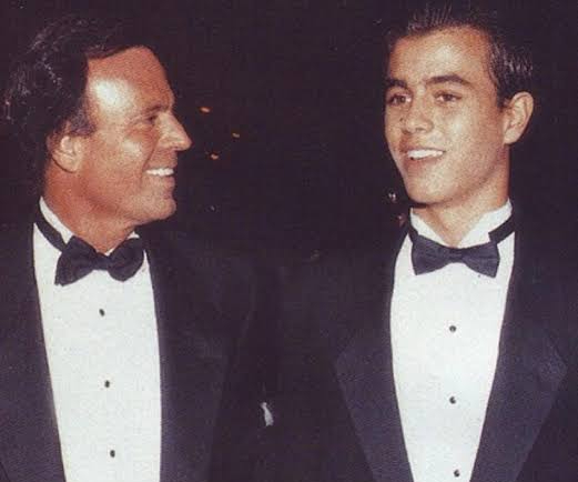 Julio y Enrique Iglesias tienen una relación compleja de la que poco se ha hablado. 