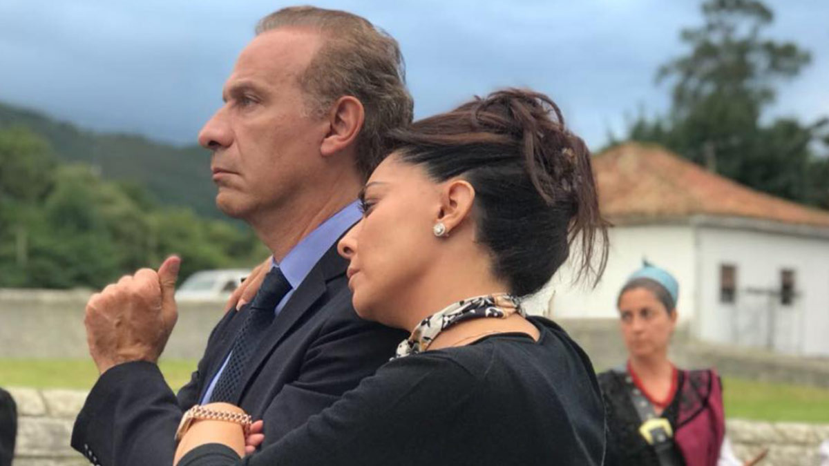 Así fue el reencuentro de Yadhira Carrillo con Juan Collado en el hospital tras ser liberado de prisión