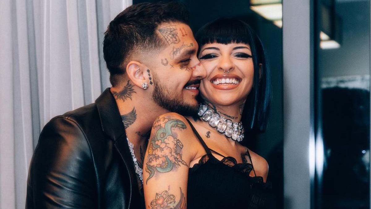 Tras semanas de rumores y 2 años juntos, Christian Nodal y Cazzu así anunciaron oficialmente su separación