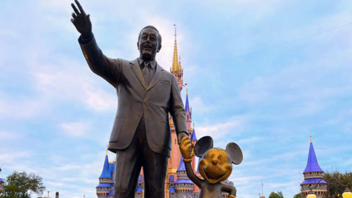 La historia de la millonaria herencia de Walt Disney que a 100 años es la maldición de su familia