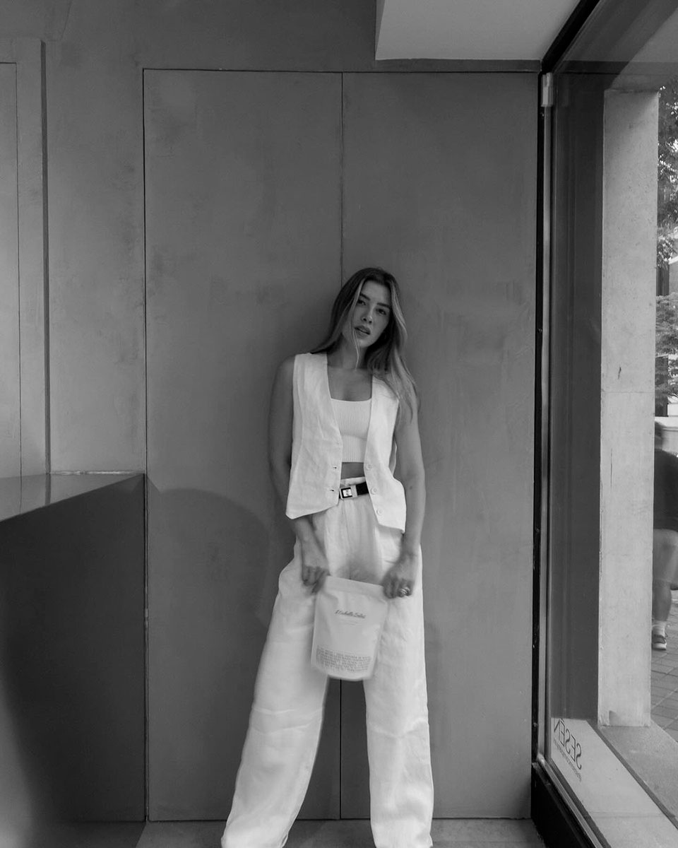 La hija de Luis Miguel trabajó en un producto especial de la mano de Sesèn Company