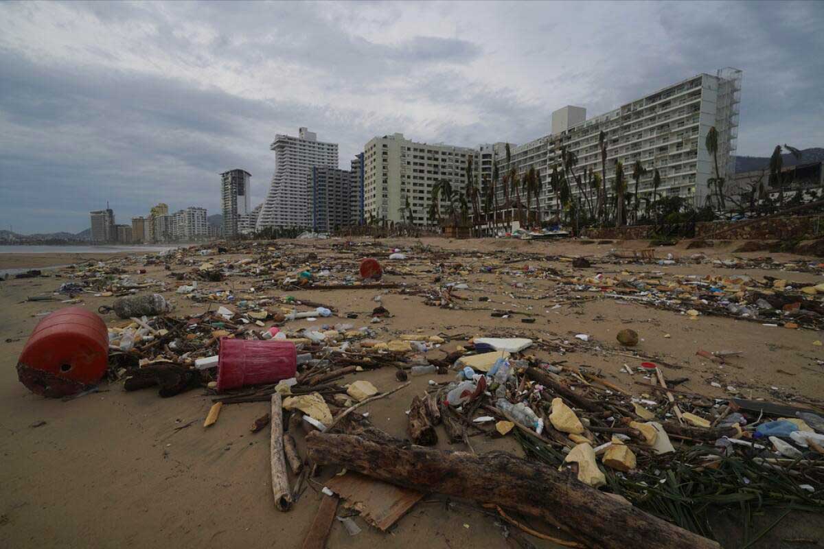 El Huracán Otis arrasó con cuanto pudo a su paso y destruyó gran parte de Acapulco. 