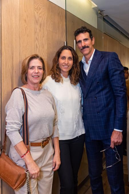 Jessy Blonder, Elisa Sacal y Salomón Sarfati en la inauguración de Raquel Sarfati Skin Studio.
