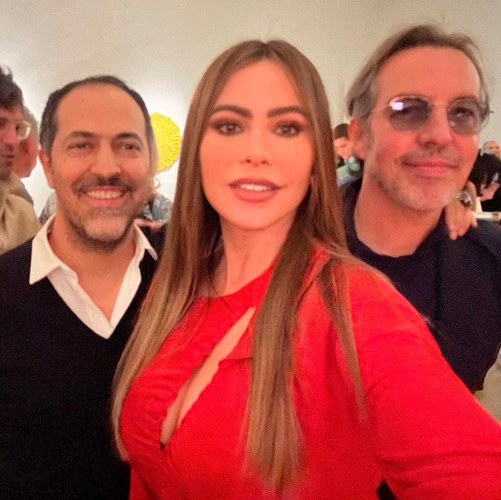Sofía Vergara junto a Sami Hayek y Alejandro Asensi.