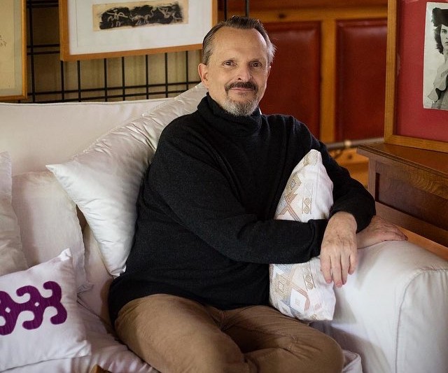 La salud de Miguel Bosé se vio comprometida tras un accidente automovilístico que sufrió en 1999.