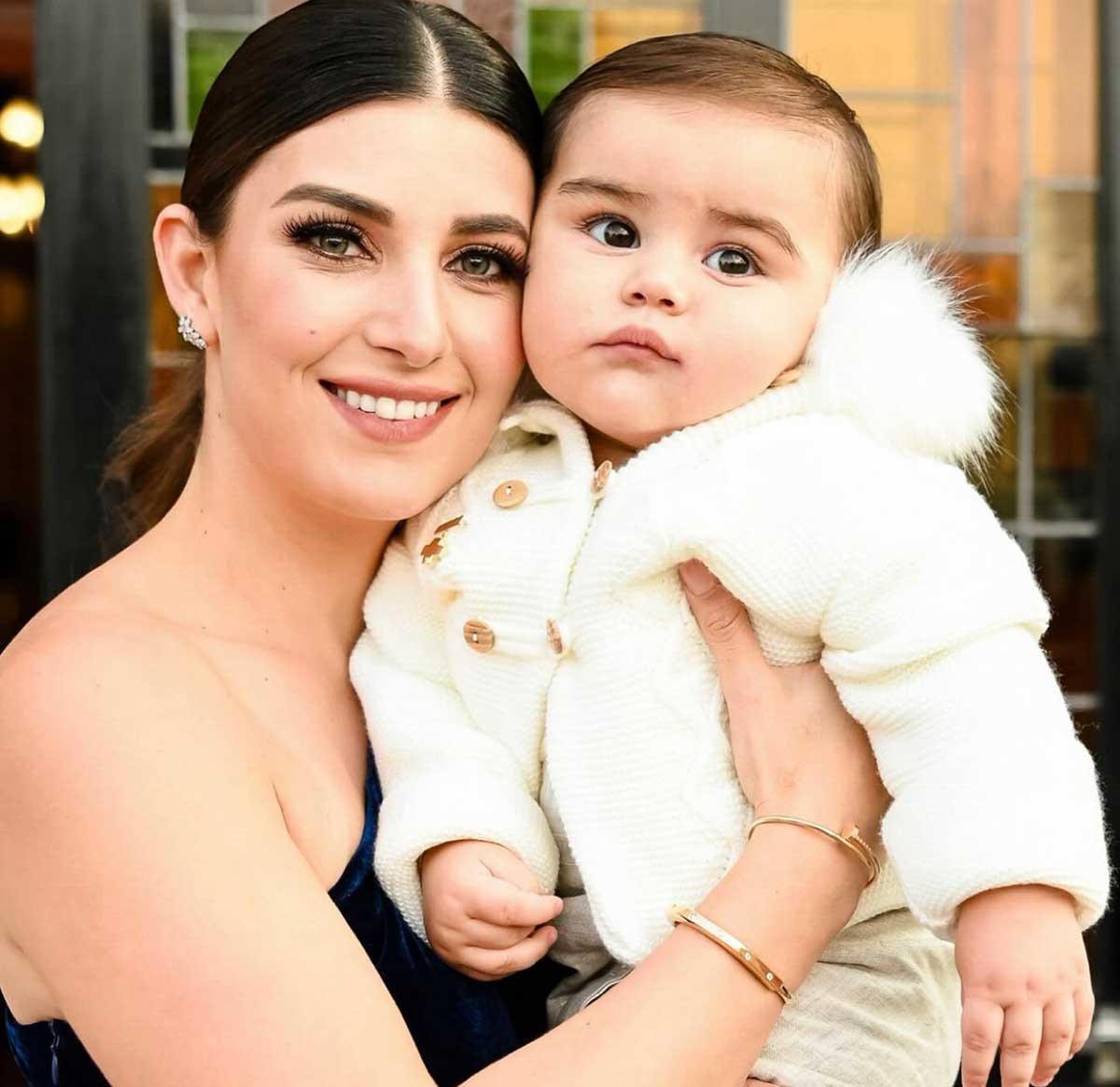 Carola Martínez bautizo hijo Ximena Navarrete