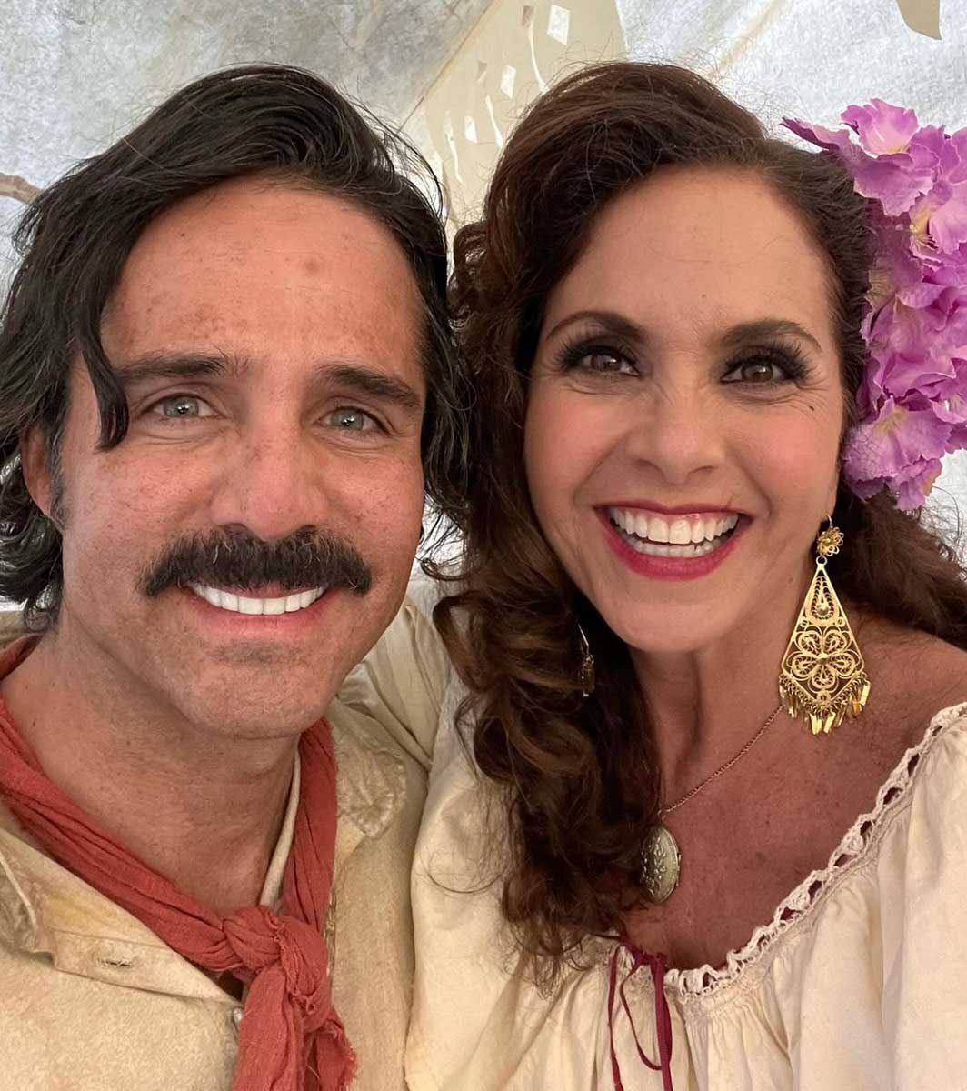 A Lucero no le encanta que le 'inventen romances', tal y como sucedió con su compañero en pantalla, José Ron. 