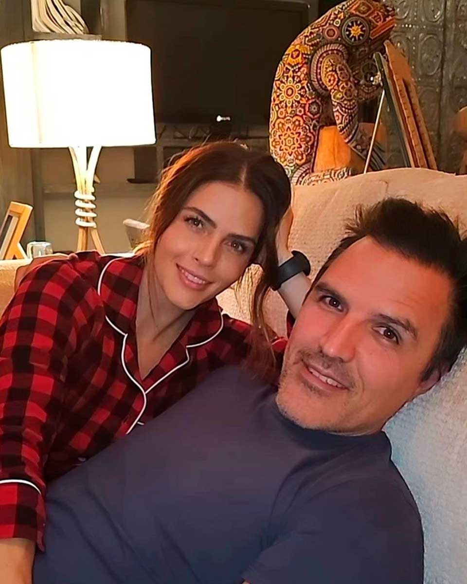La actriz y el productor son papás de tres hijos: Kira, Clío y Billy. 