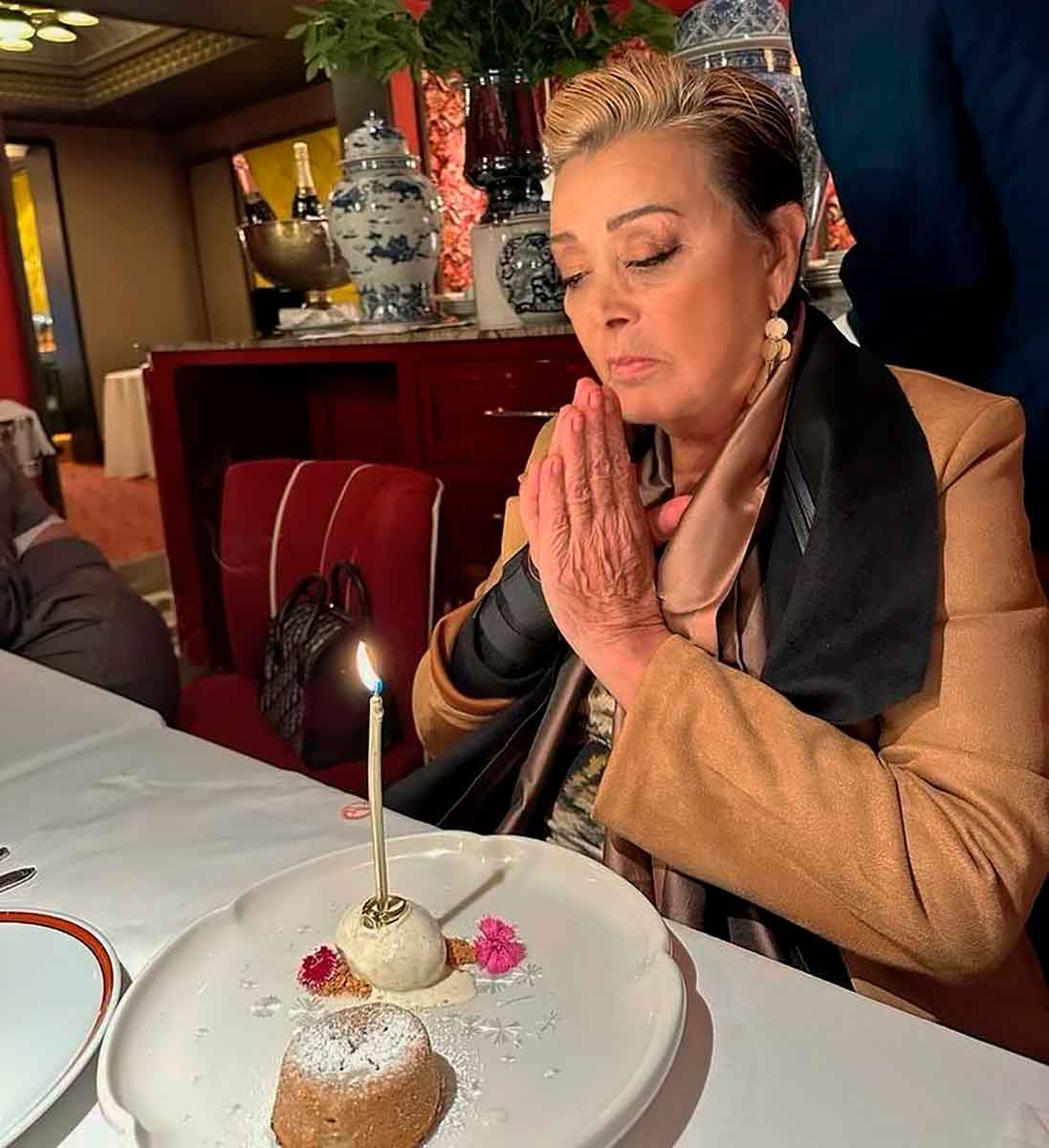 La actriz no pudo celebrar su cumpleaños en familia y lo hizo dos meses después de su accidente.