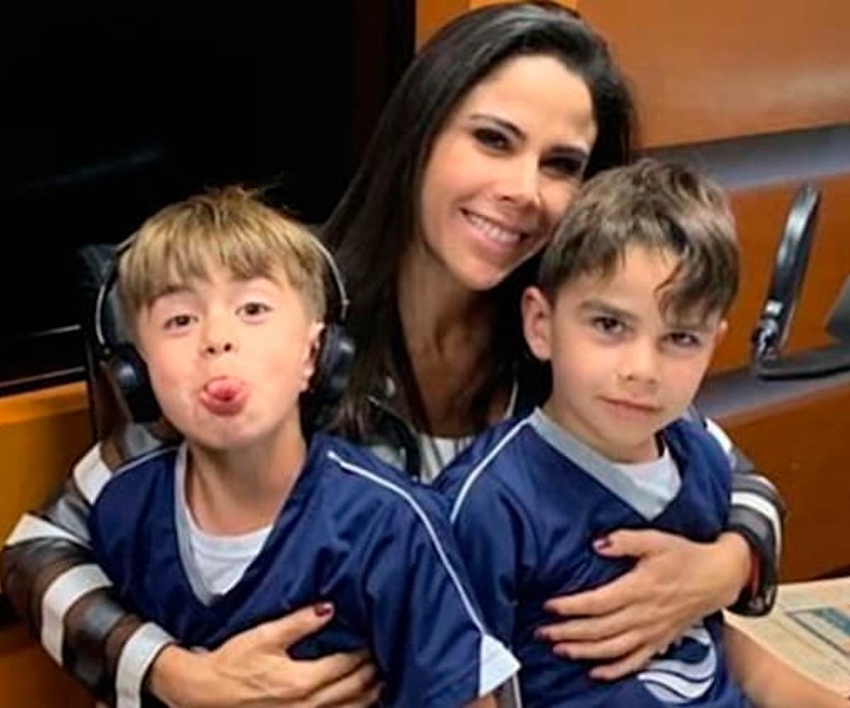 Paola Rojas explicó el distanciamiento con uno de sus hijos a raíz del bullying que sufrió el pequeño en sus entrenamientos de futbol. 