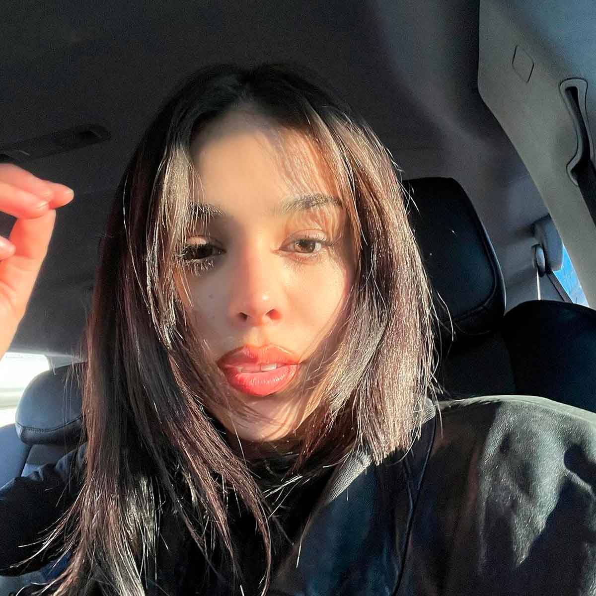 Danna Paola tiene influenza y bronquitis. 