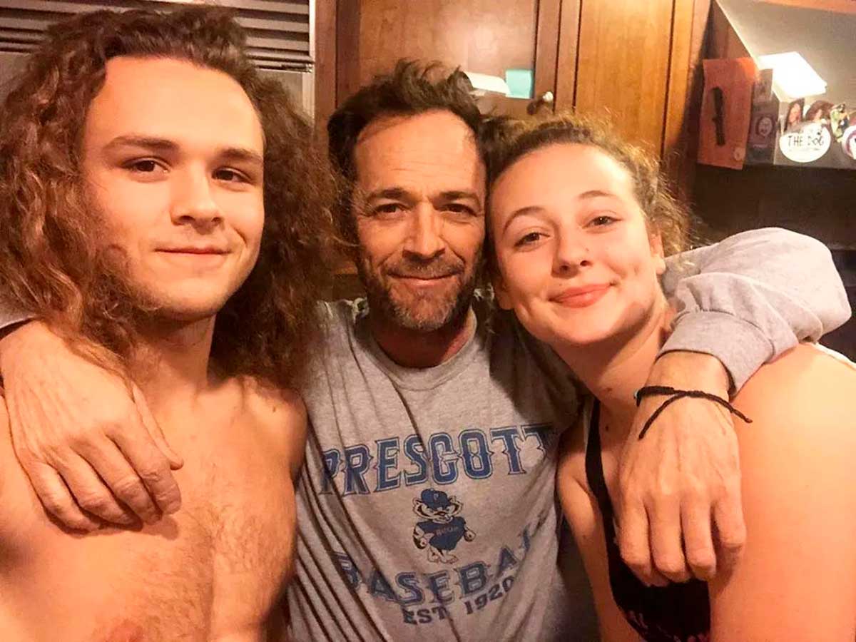 Antes de morir, dejó muy bien protegidos a sus hijos Jack y Sophie.