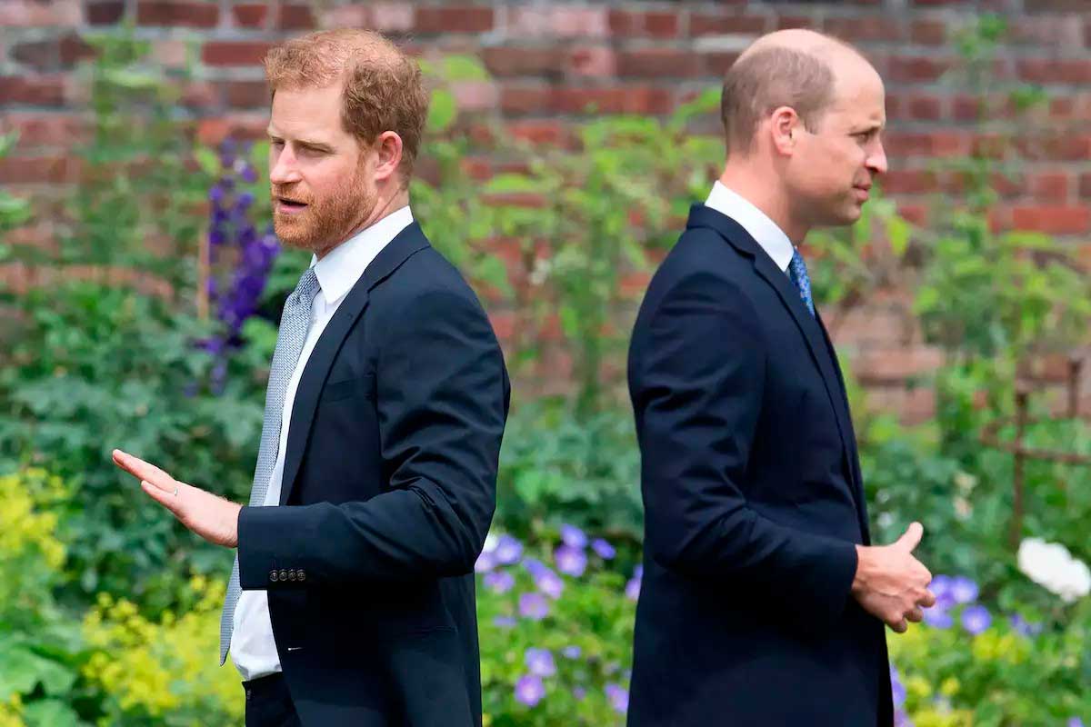 La última vez que aparecieron juntos y solos fue en 2021. Ahora, la ruptura entre William y Harry es evidente. 