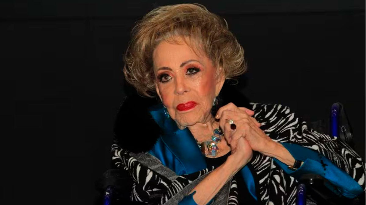 Silvia Pinal permanecerá hospitalizada, su hija Sylvia Pasquel explica la gravedad de su herida
