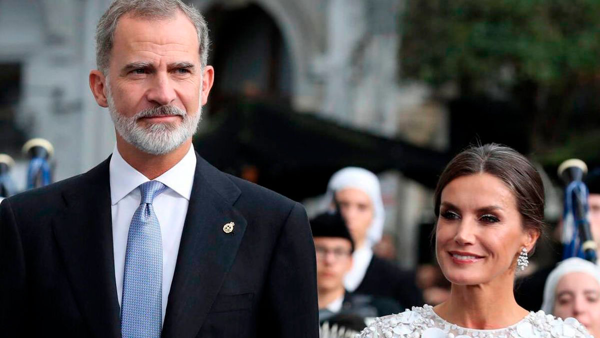 El cambio de actitud de Felipe VI hacia Letizia no pasó desapercibido para nadie.