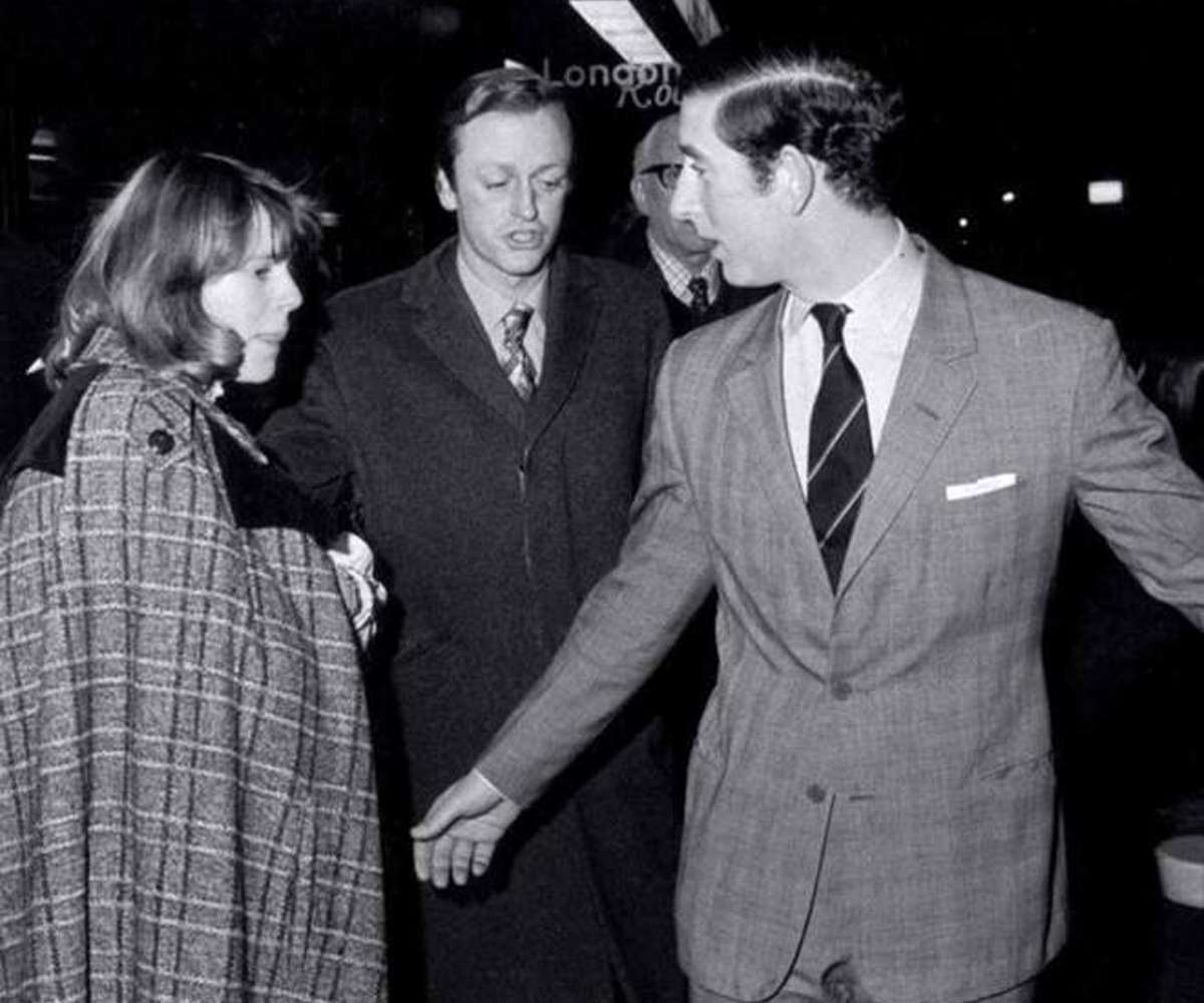 Andrew Parker-Bowles junto con la reina Camilla y el rey Carlos III.
