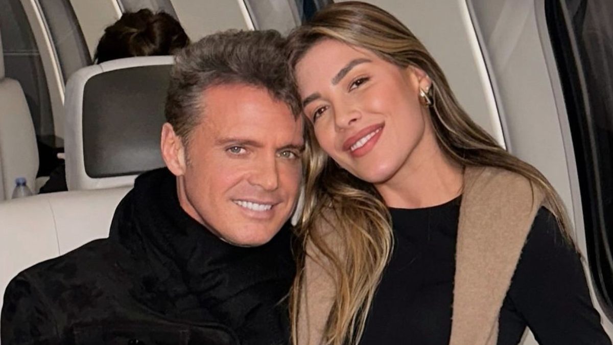 Lo que refleja el lenguaje corporal de Luis Miguel y Michelle Salas en su nueva foto juntos