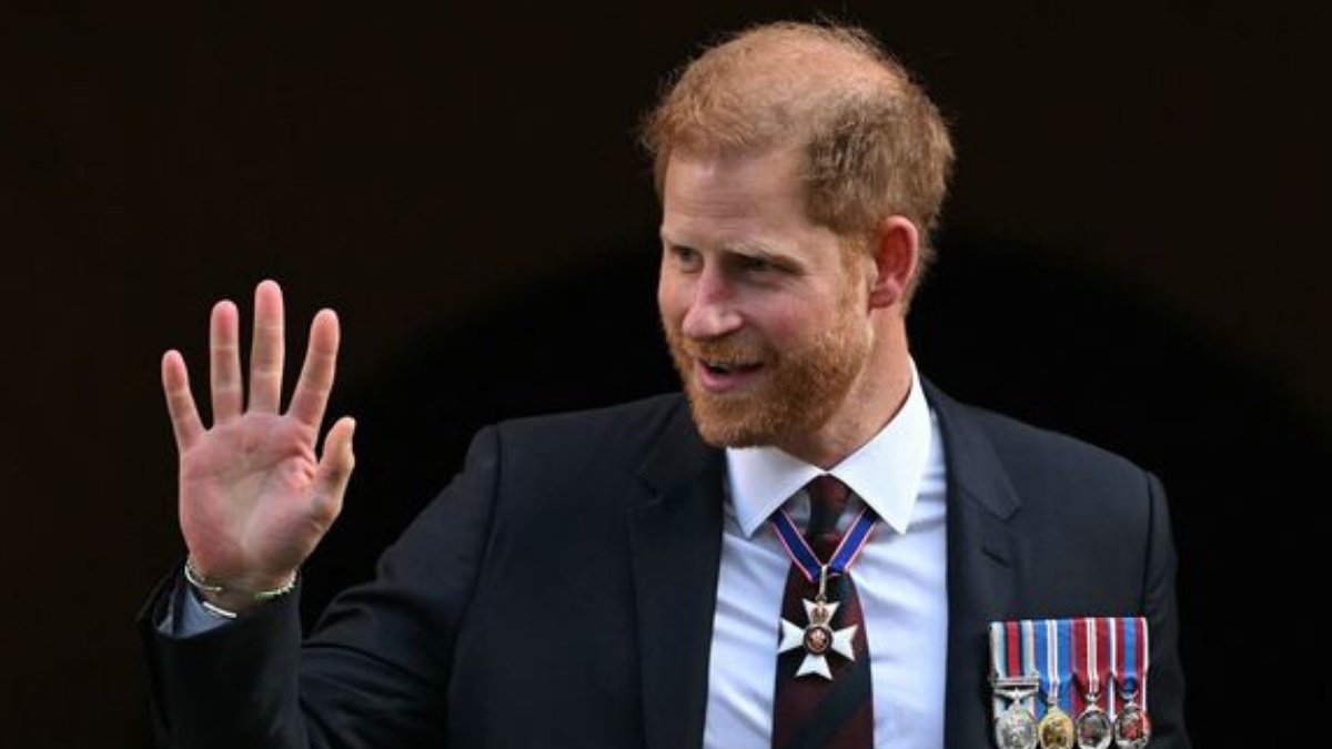 Las lágrimas del príncipe Harry en su regreso a Londres, marcado por los ‘desaires’ del rey Carlos