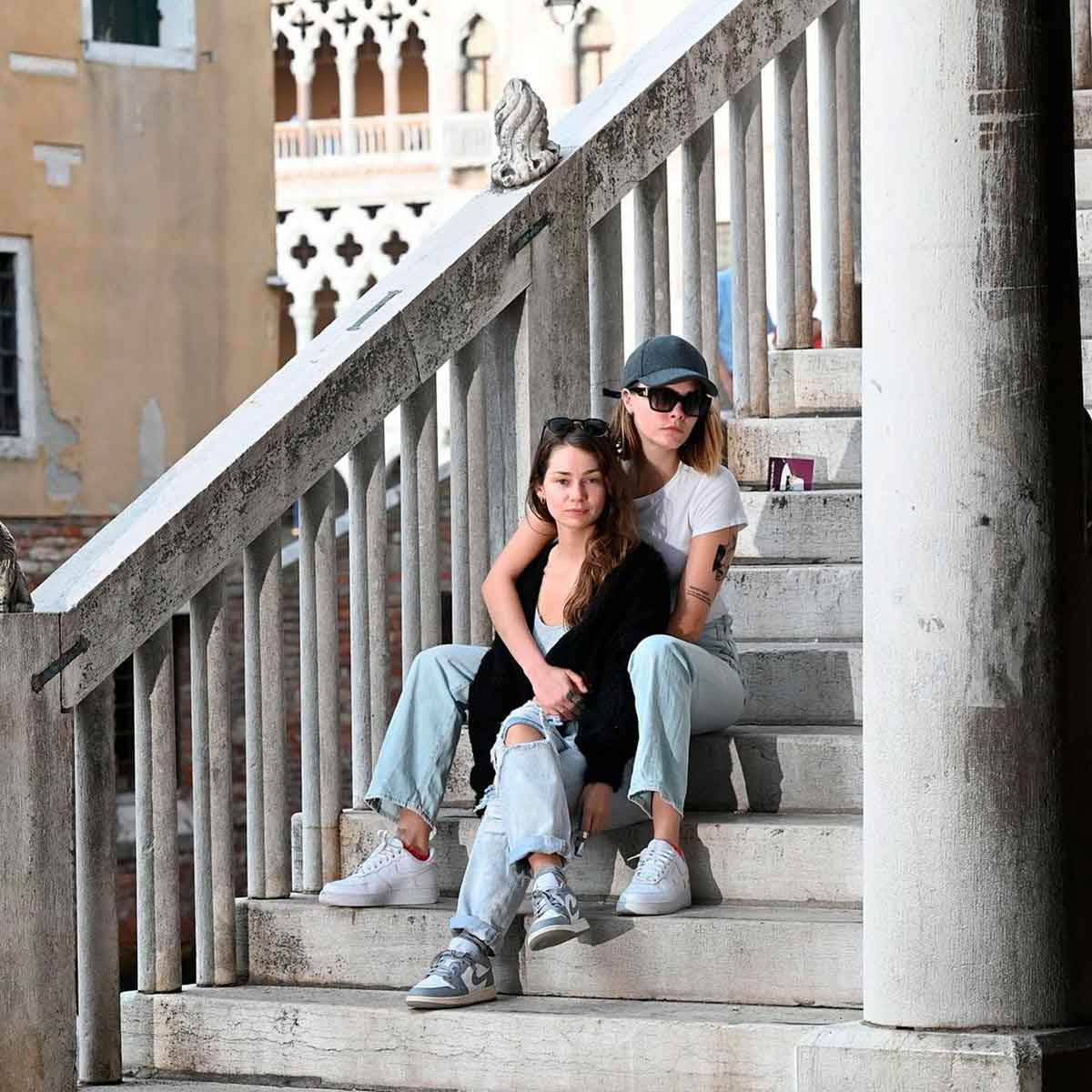 Cara Delevingne con su novia en Venecia