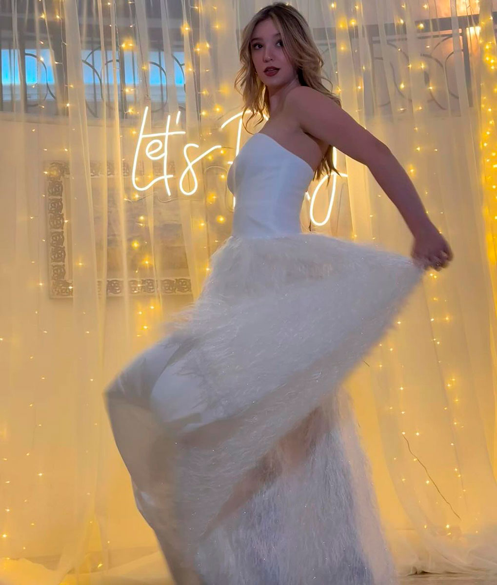 La hija de Andrea Legarreta y Erik Rubín celebró su graduación