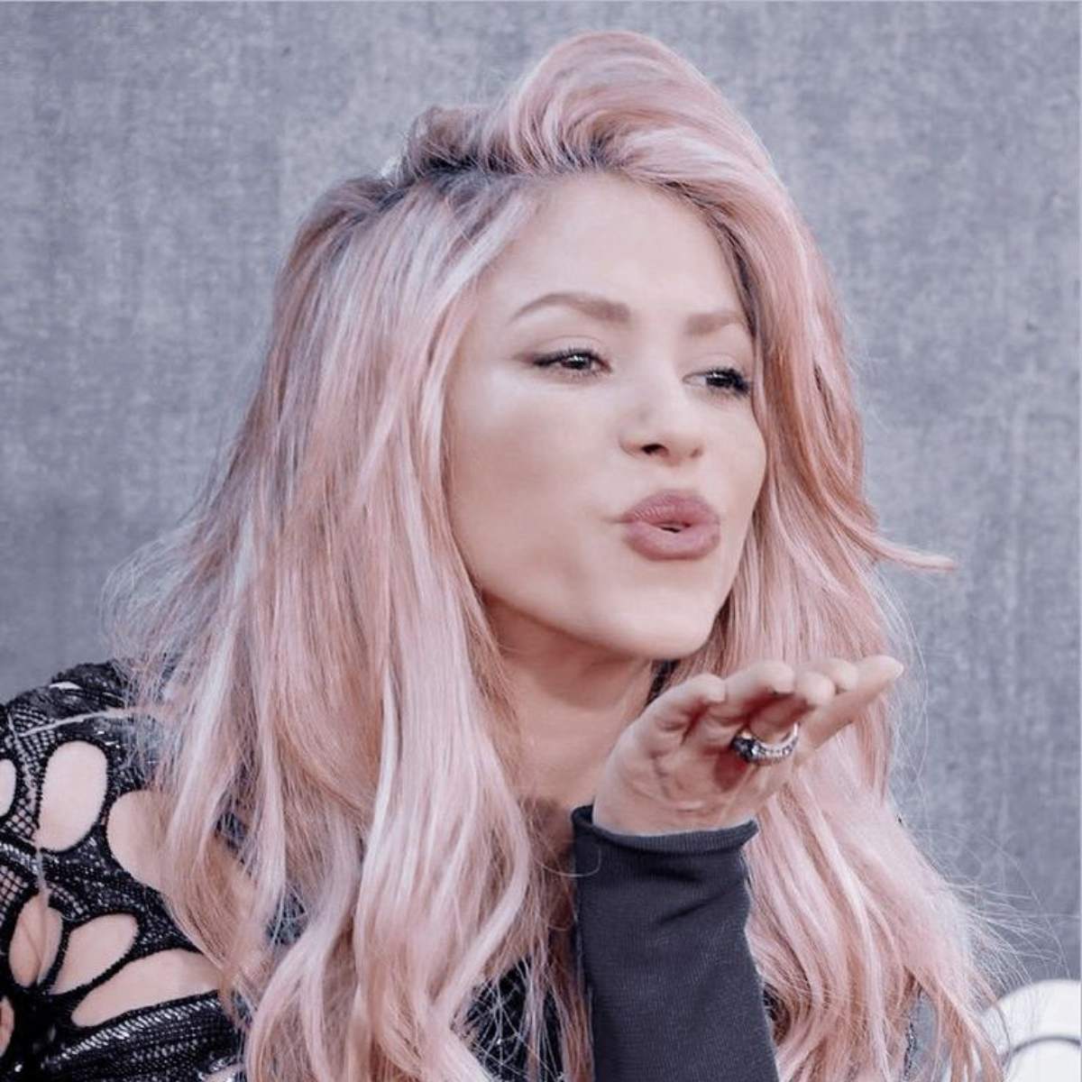 Shakira ha lucido el pelo rosa en varias ocasiones.