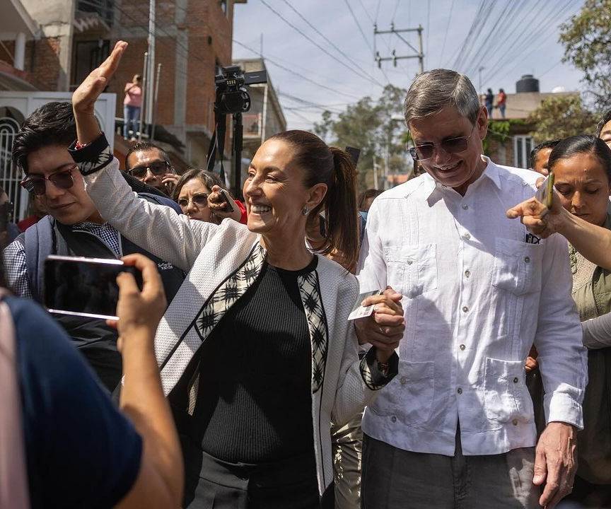 Claudia Sheinbaum se reunión con el director del fondo de inversión BlackRock México.  (Foto: Instagram)