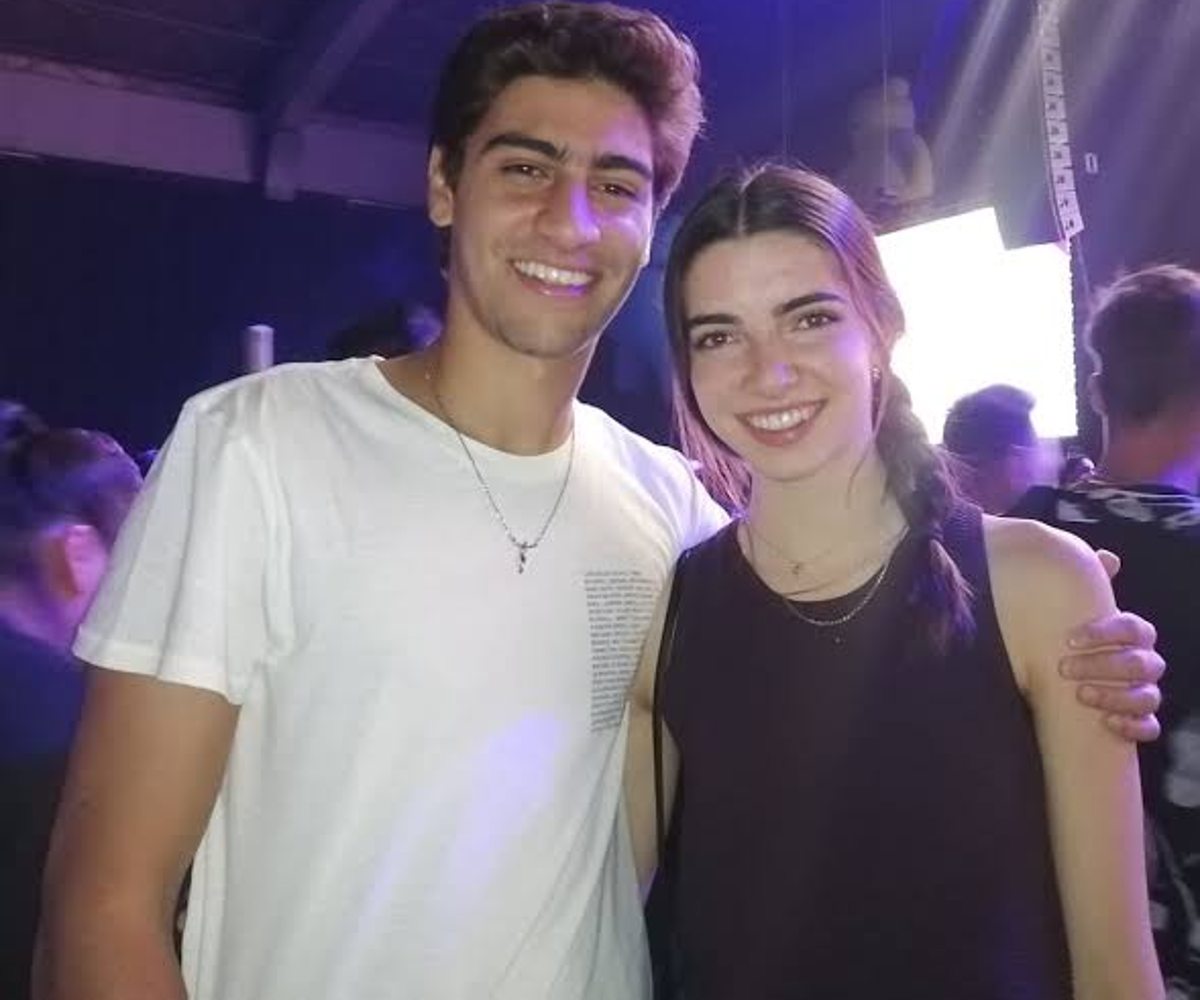 Alejandro Elías con su novia Priscilla Ballesteros.