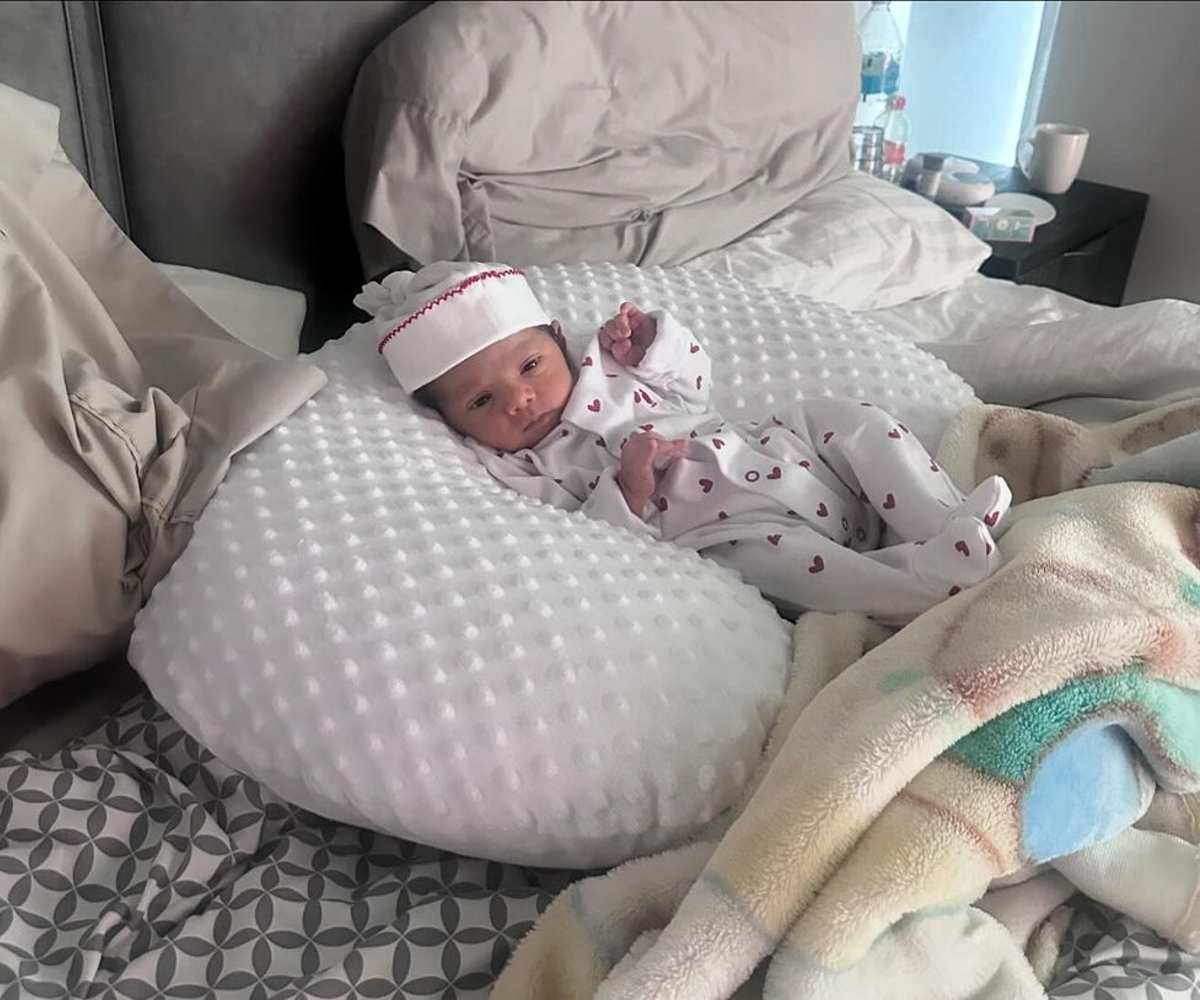 La pequeña Tessa, la hija de 1 mes de José Eduardo Derbez.
