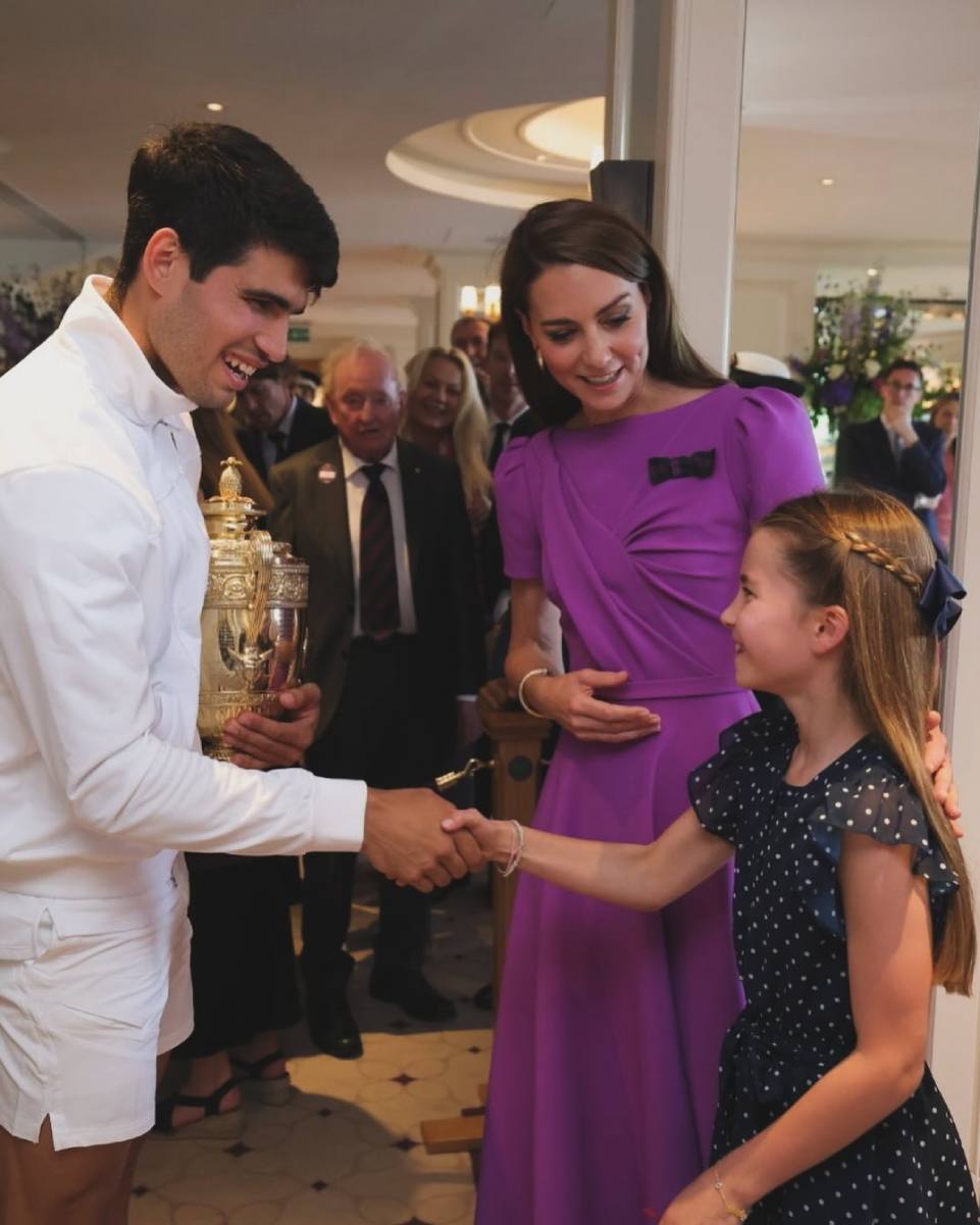 La princesa Charlotte saludó a Carlos Alcaraz luego de su victoria en Wimbledon 2024.