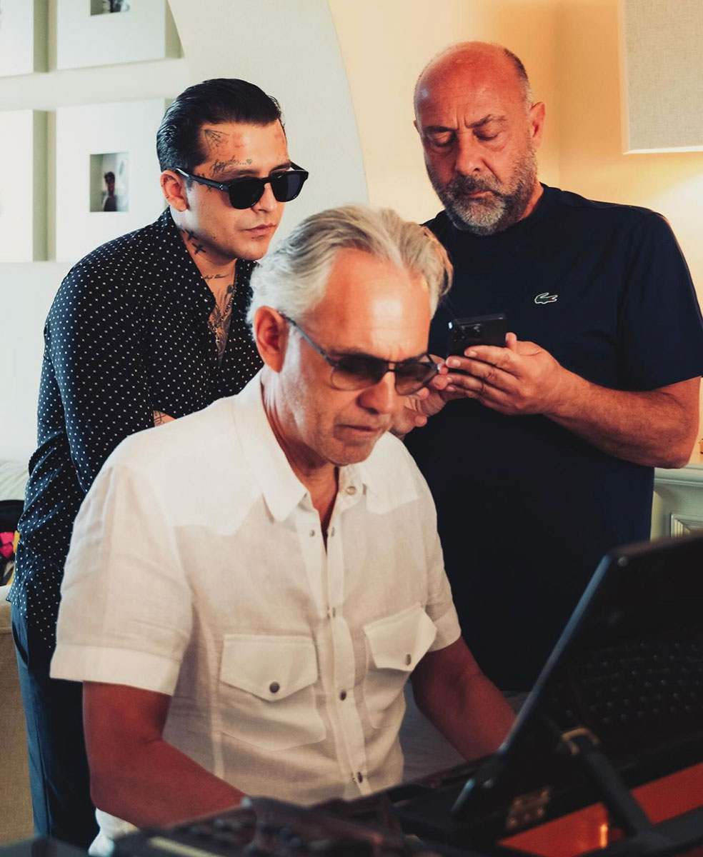 Christian Nodal ensayo con Andrea Bocelli