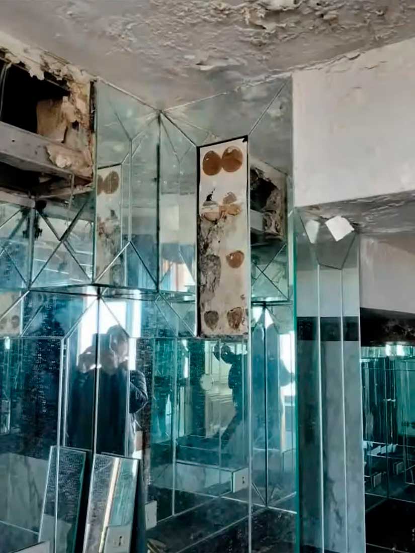Los daños en la propiedad del ilusionista afectaron también al edificio. 