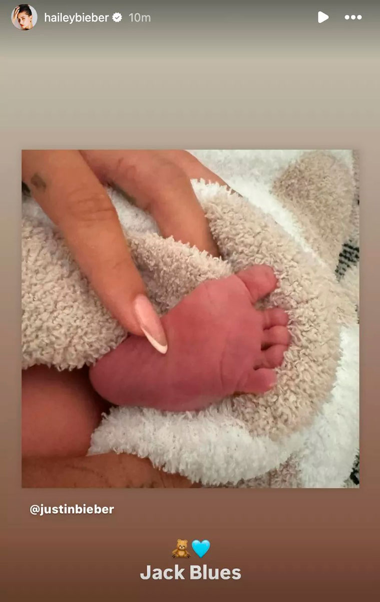 Hailey Bieber foto de su primer bebé