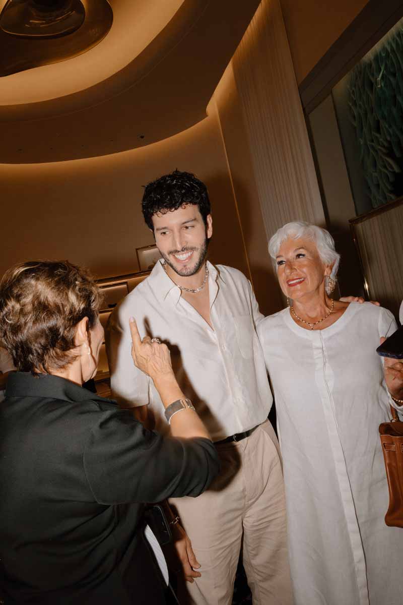 Sebastián Yatra, Elena Villarreal.