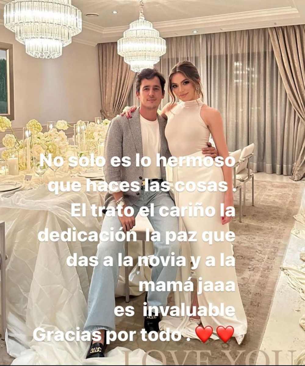 Rodrigo Mora, wedding planner, junto a Sofía Castro, la guapa bride to be. 