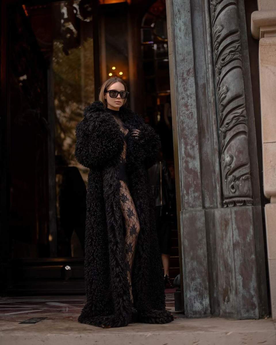 Belinda fue invitada al desfila de Nina Ricci en Paris.