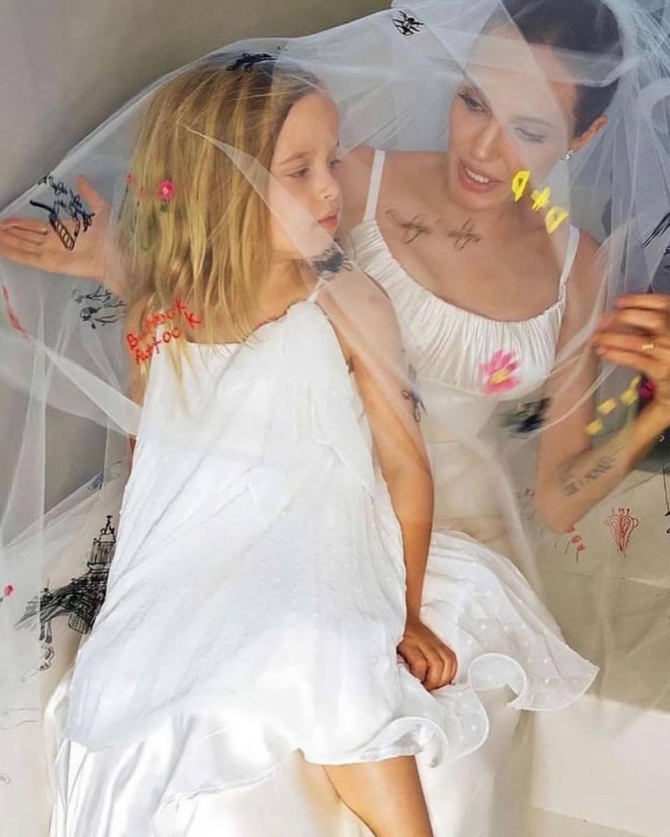 Shiloh, la hija de Brad Pitt y Angelina Jolie ha decidido quitarse el apellido de su padre.
